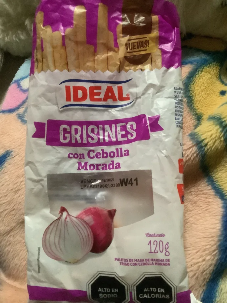 Grisines con cebolla morada