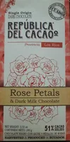 Petaloa de rosa y chocolate negro