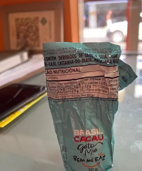 Bombom zero gato Mia Brasil cacau