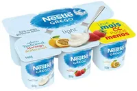 Iogurte Grego Tradicional Morango Maracujá Light Nestlé Bandeja 540g 6 Unidades Leve Mais Pague Menos