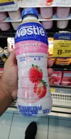 Iogurte Parcialmente Desnatado Morango Nestlé Garrafa 900g
