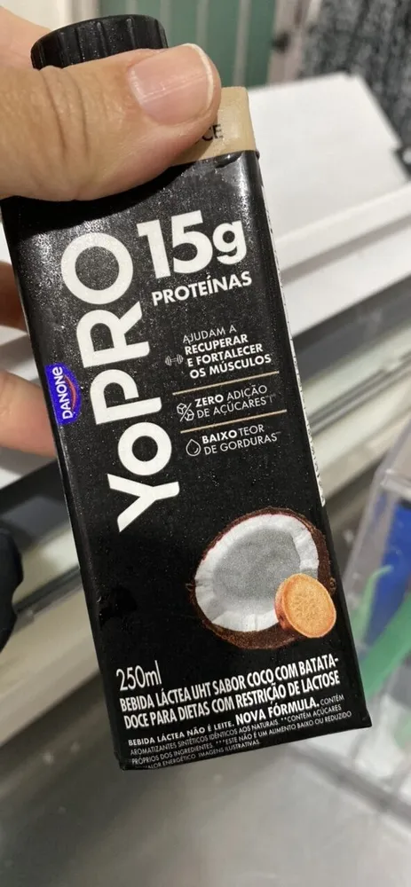 Bebida Láctea Uht Coco Com Batata Doce Zero Lactose Yopro 15g High Protein Caixa 250ml