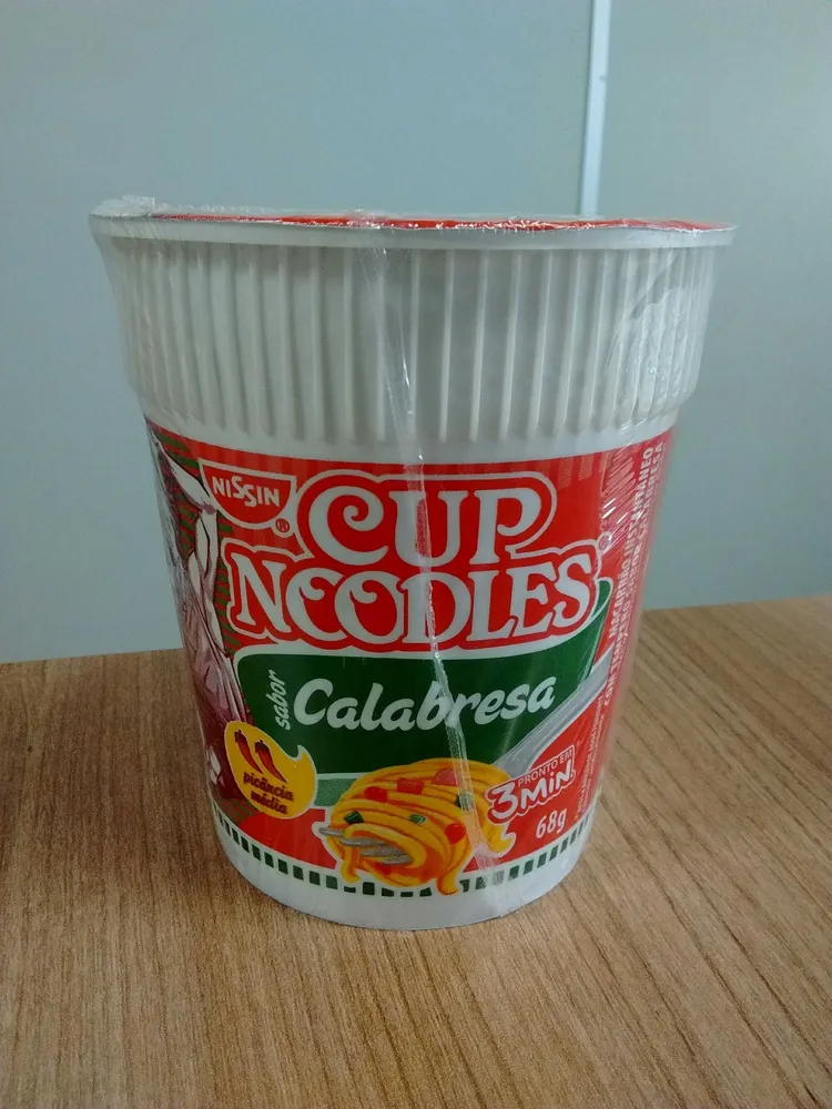 Cup Noodles Calabresa