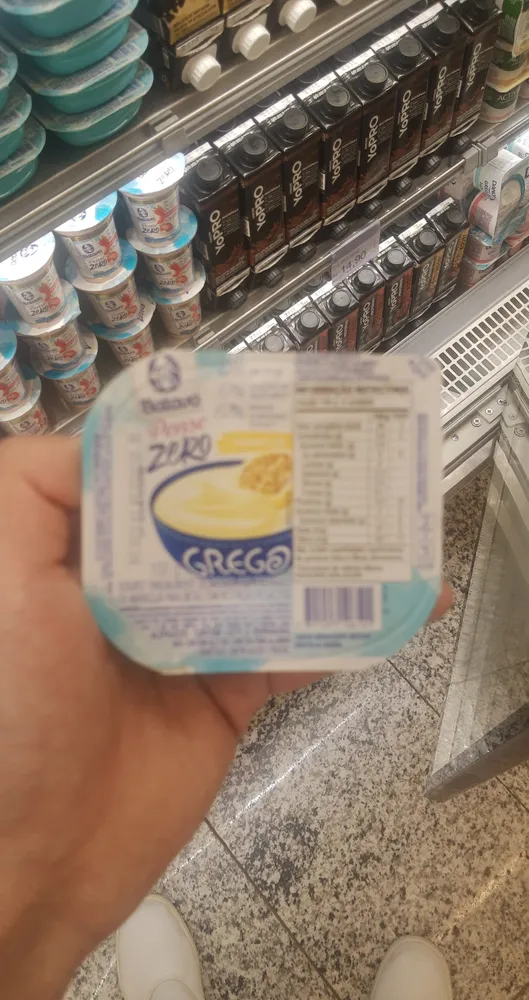 Iogurte Parcialmente Desnatado com Preparado de Maracujá