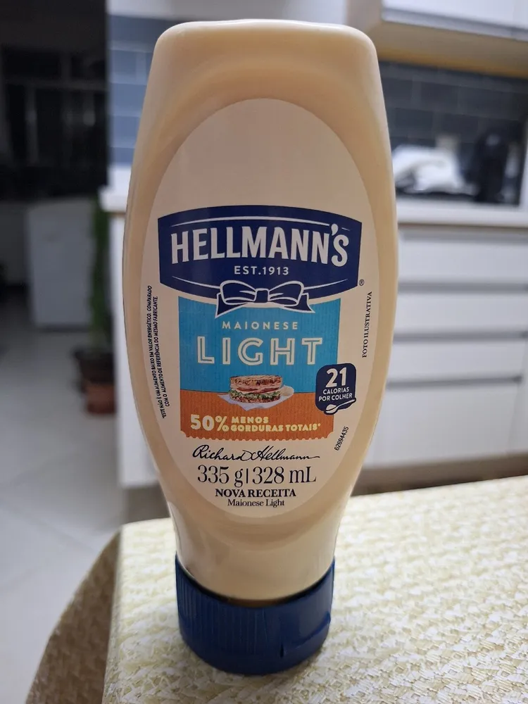 Maionese Light Hellmanns Squeeze 335g