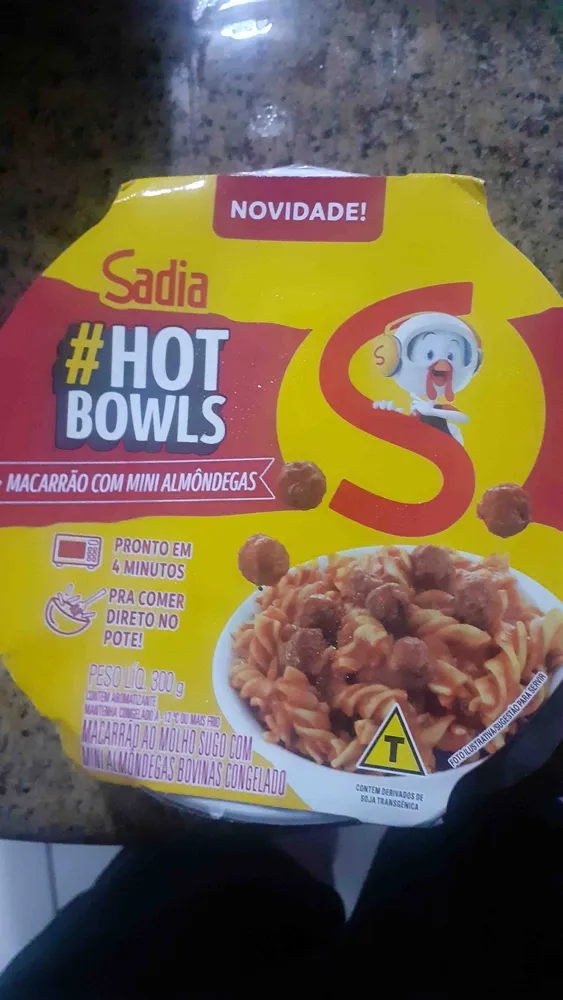 Macarrão com Mini Almôndegas