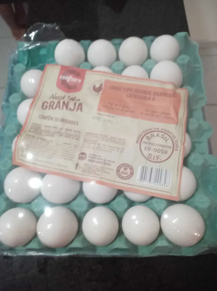 Ovos tipo grande brancos categoria A