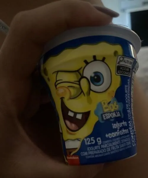 Iogurte+confeitos bob esponja