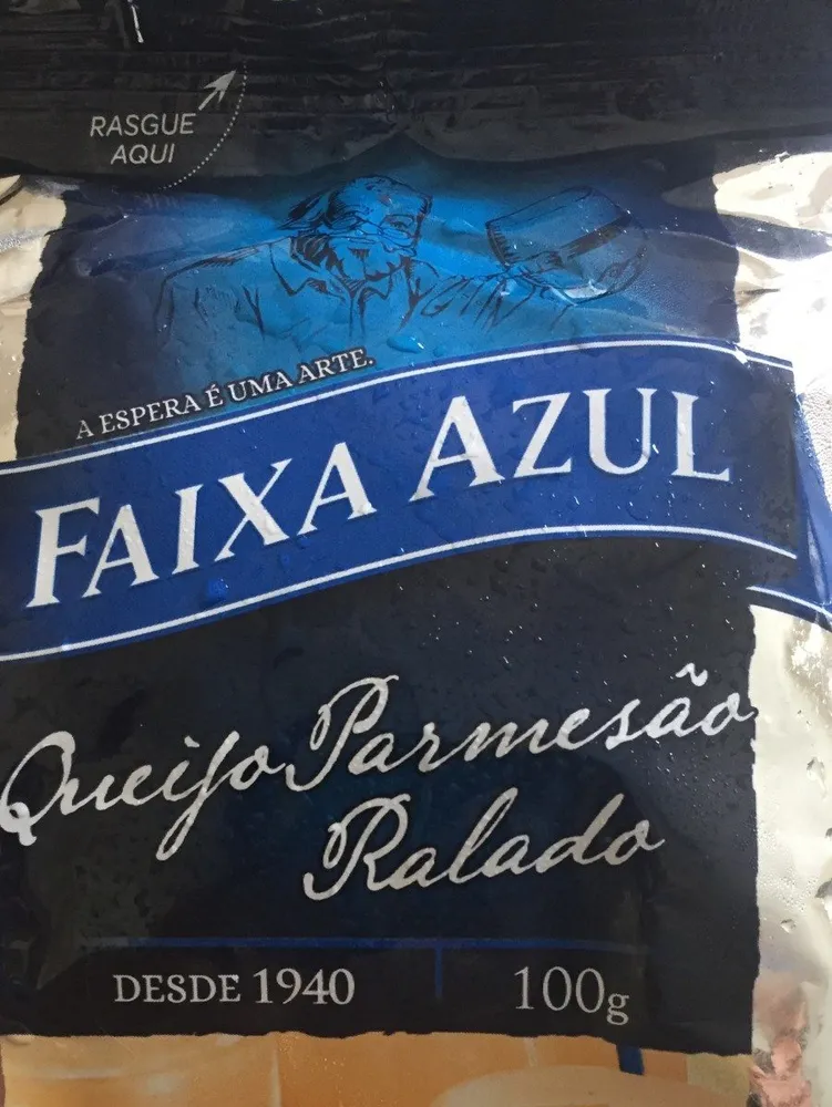Queijo parmesão ralado