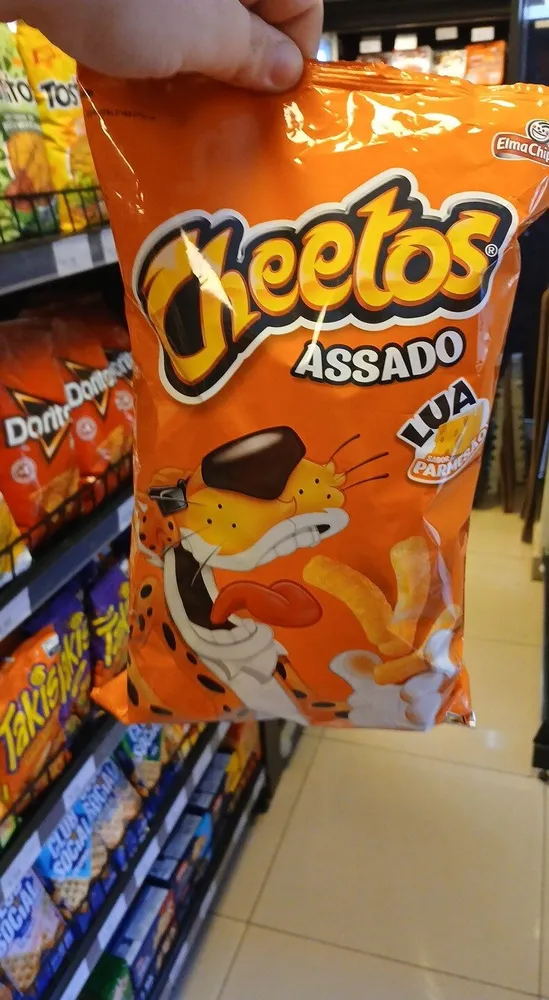 Cheetos Lua Parmesão