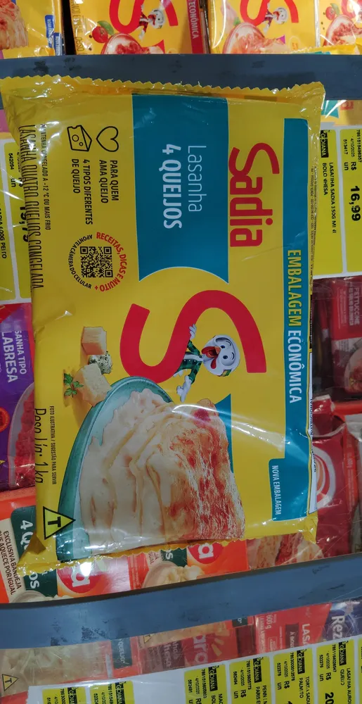 Lasanha Quatro Queijos Sadia Pacote 1kg Embalagem Econômica