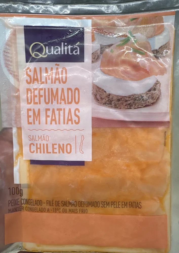 salmão defumado em fatias