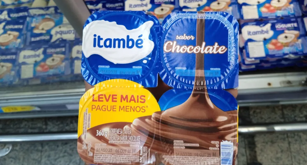 Sobremesa Láctea Chocolate Itambé Bandeja 360g 4 Unidades Leve Mais Pague Menos