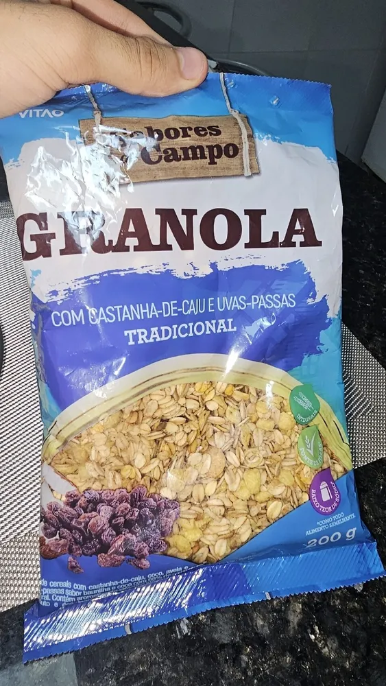 Granola com Castanha De Caju E Uvas Passas