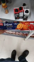 Biscoito Recheio Chocolate Branco E Geleia De Maçã Com Canela Adria Tortinhas Crostata Pacote 80g