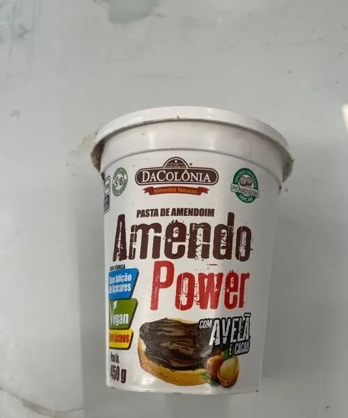 Amendo power com avelã e cacau