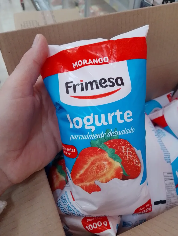 Iog. Frimesa pacote morango 1000g