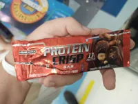 Barra protéica de trufa de avelã com cobertura sabor chocolate