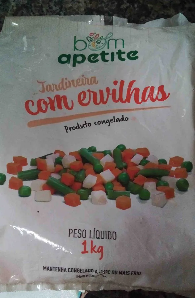 Jardineira com Ervilhas