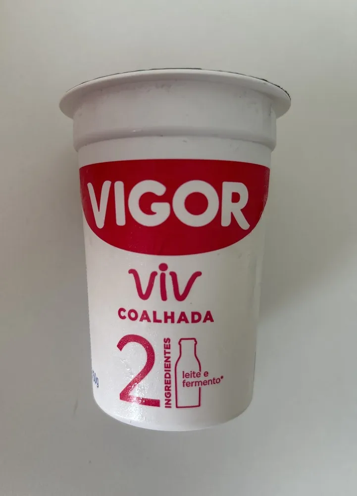 Iogurte Parcialmente Desnatado Coalhada Vigor Viv Copo 150g