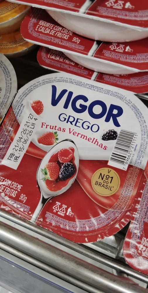 Iogurte Grego Calda Frutas Vermelhas Vigor Pote 90g