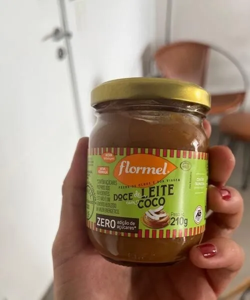 Doce de leite com coco