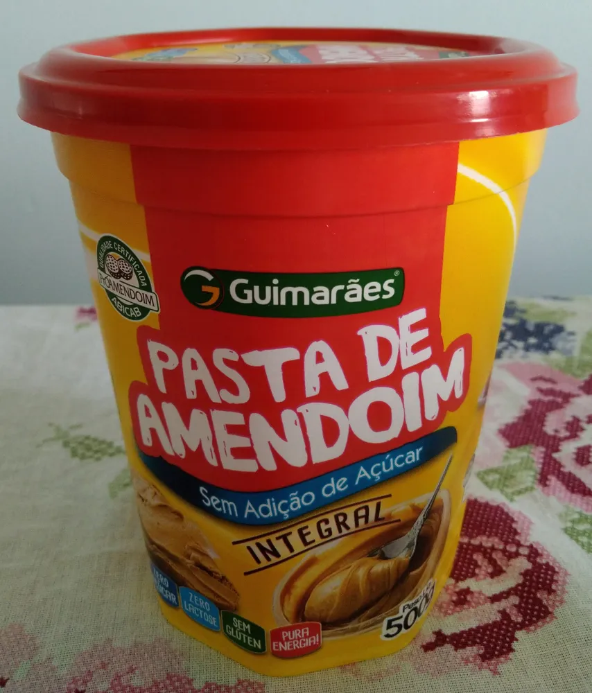 Pasta de amendoim integral