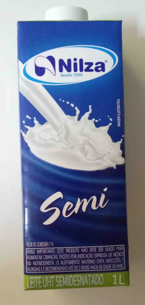 Leite UHT semidesnatado