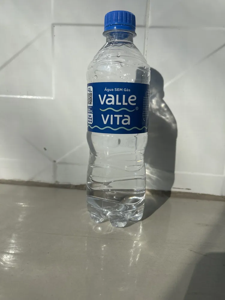 Água sem gás