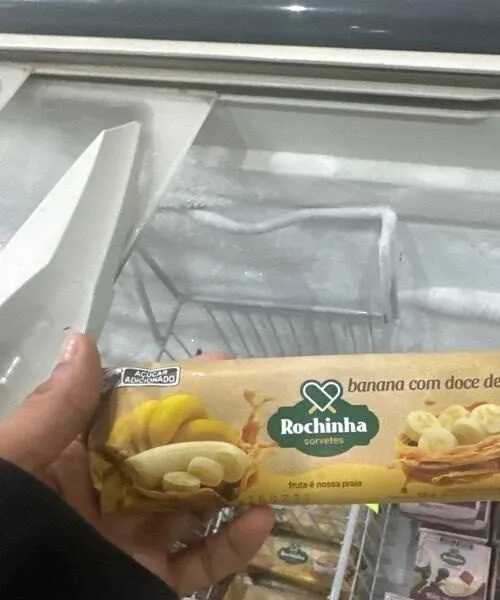 Sorvete banana com doce de leite