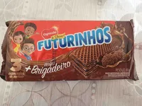 Biscoito wafer recheado sabor brigadeiro