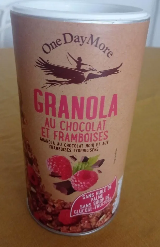 Granola au chocolat et framboises
