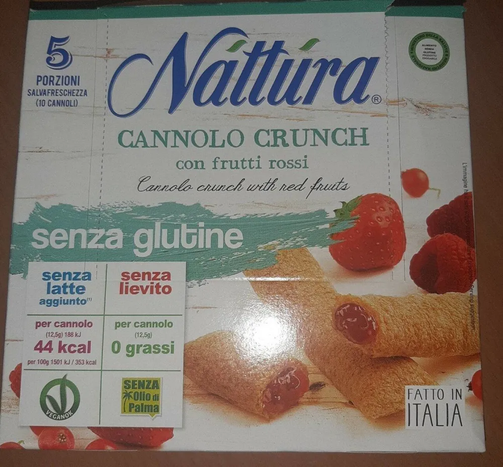 Cannolo Crunch con frutti rossi