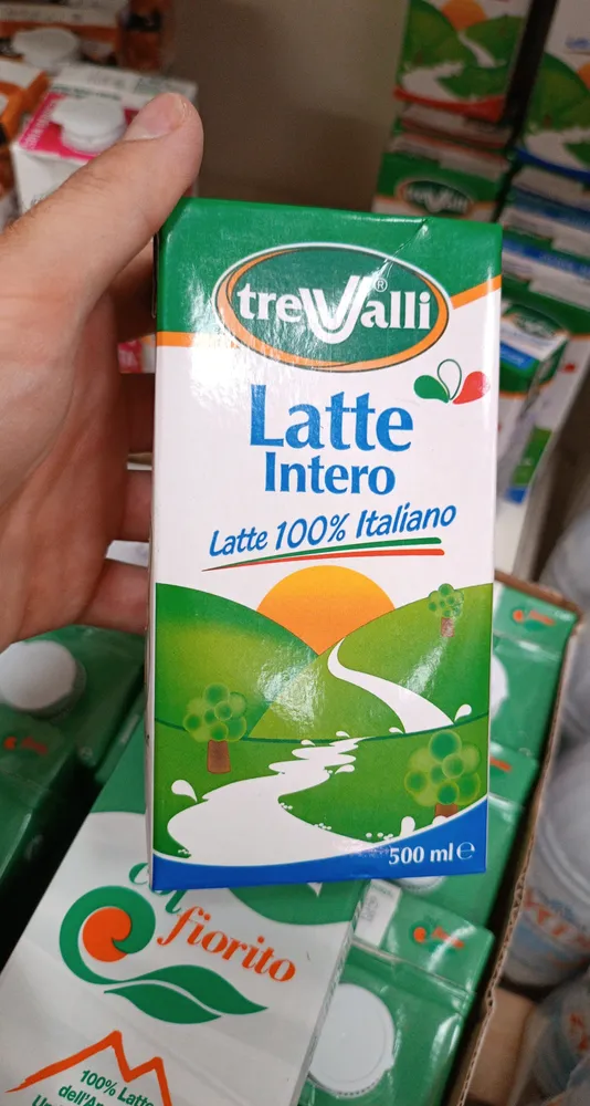 Latte Intero