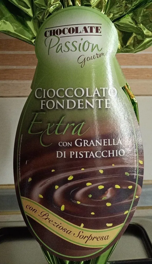 Cioccolato fondente extra con granella di pistacchio