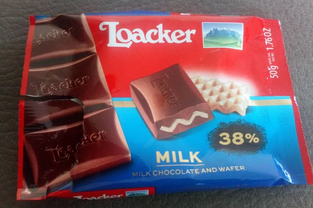 Milk chocolate and wafer