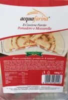 Il cascione farcito pomodoro e mozzarella