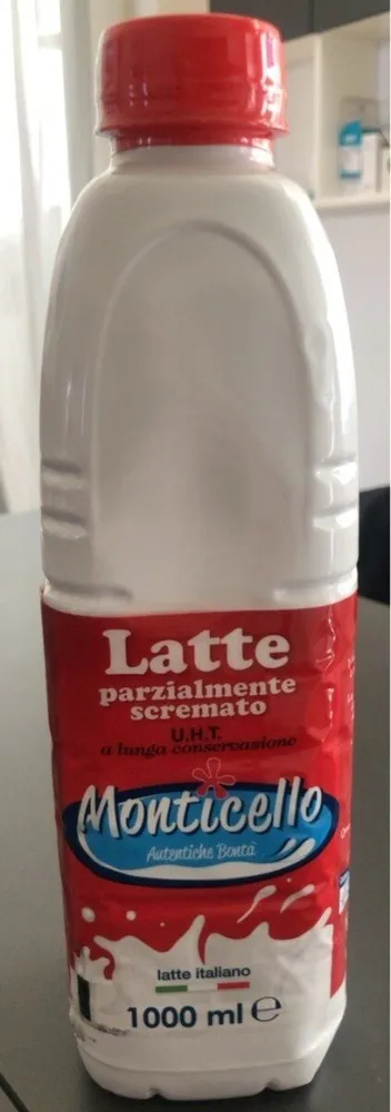 Latte parzialmente scremato