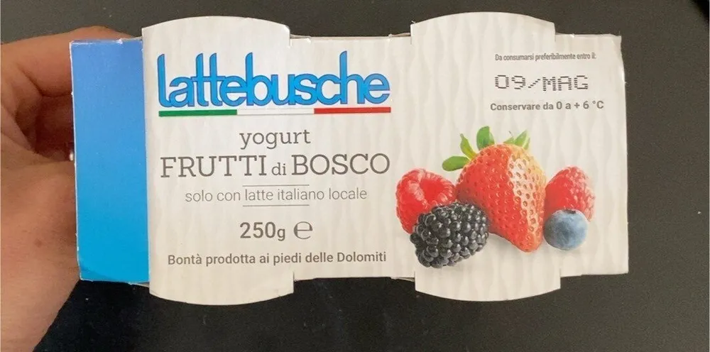 Yogurt intero frutti di bosco