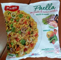 Paella con frutti di mare e verdure