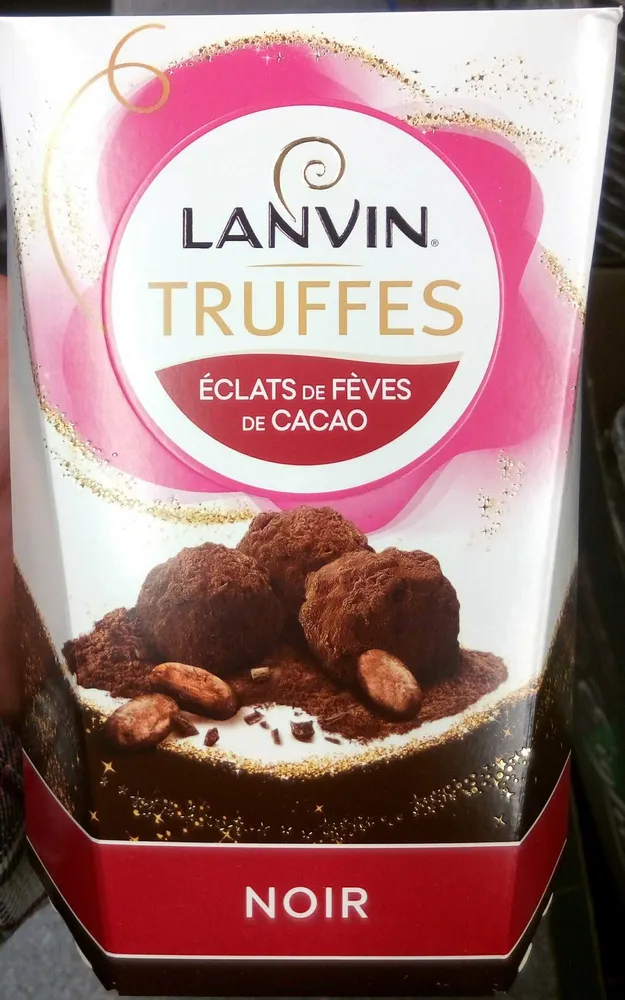 Bonbons de chocolat à la truffes éclats de fèves de cacao noir