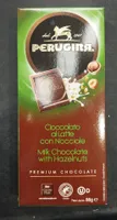 Cioccolato al latte con nocciole