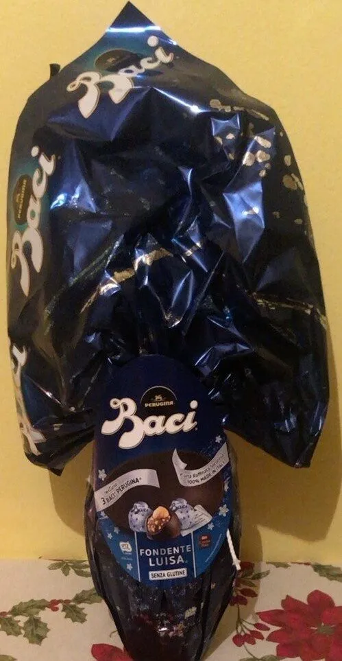 Uovo di pasqua di cioccolato fondente