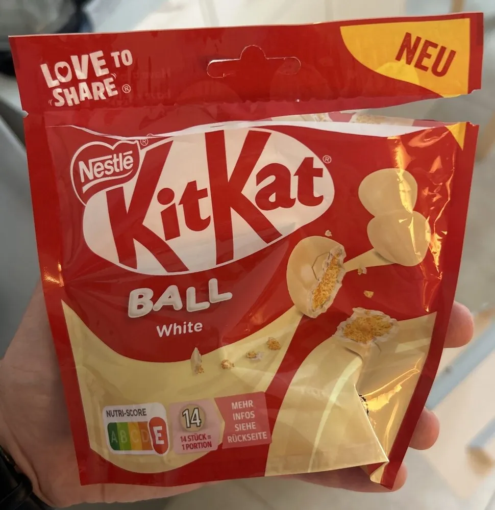Kitkat Ball White