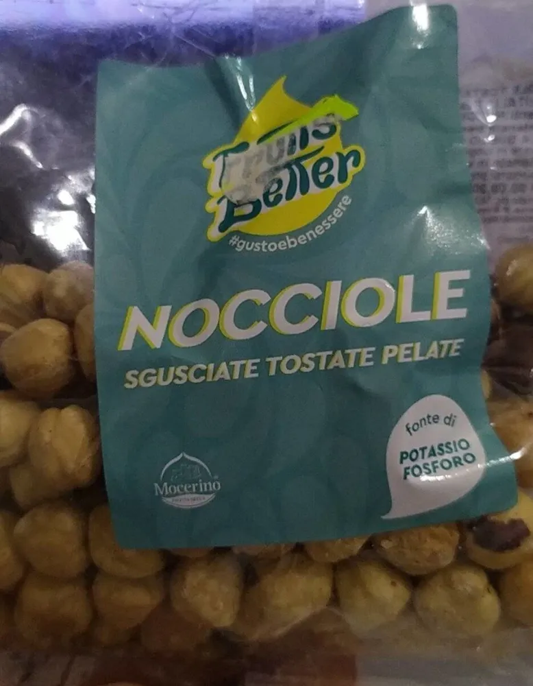 Nocciole sgusciate tostate pelate