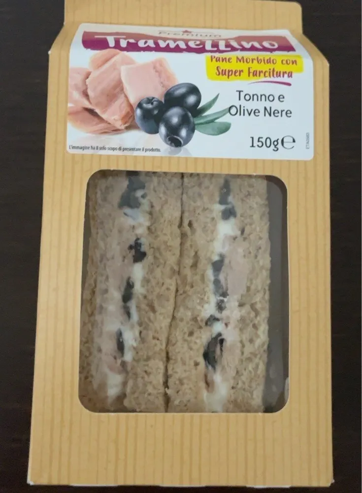 Tramezzino tonno e olive nere