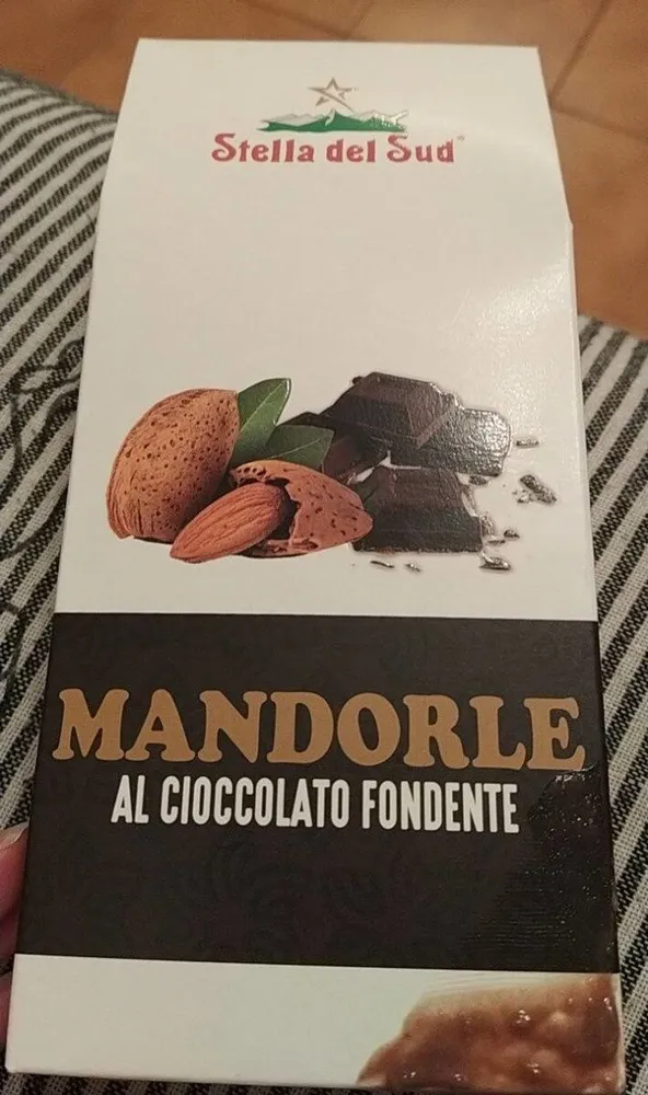 Mandorle al cioccolato fondente