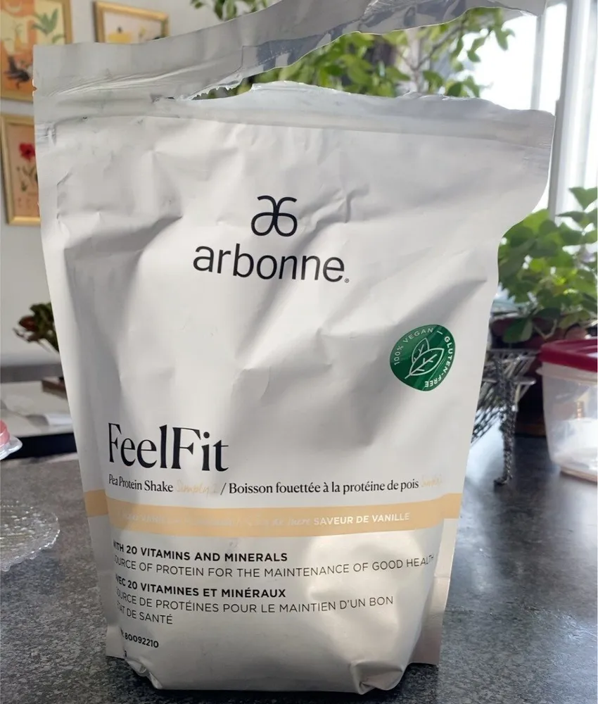 FeelFit Pea Protein Shake Simply1 <1g Sugar Vanilla Flavor / Boisson fouettée à la protéine de pois <1g de sucre Saveur de vanille