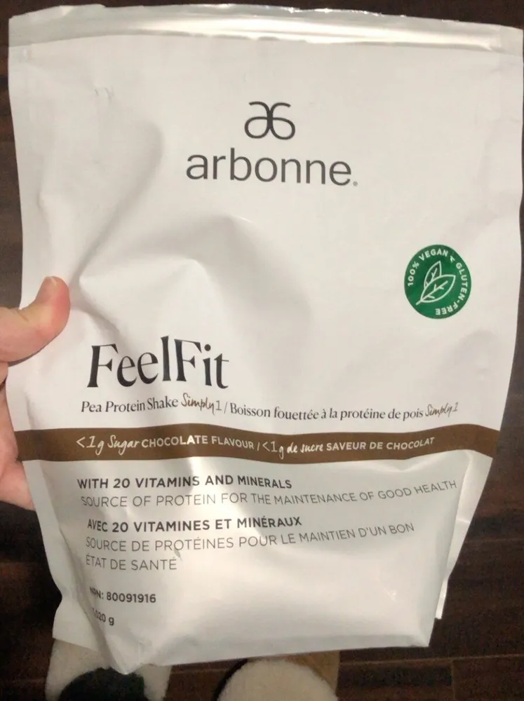 FeelFit Pea Protein Shake Simply 1 <1g Sugar Chocolate Flavor / Boisson fouettée à la protéine de pois Simply1 <1g de sucre Saveur de chocolat
