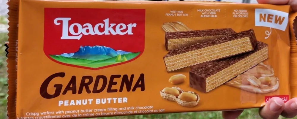 Loacker Gardena peanut butter